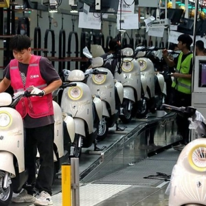 2025年12月1日起禁售旧国标电动自行车，西安市民买电自要注意 ...